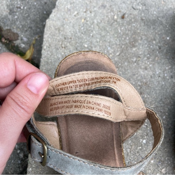 Earthshoe sandals, grey, pointy - Picture 6 of 9